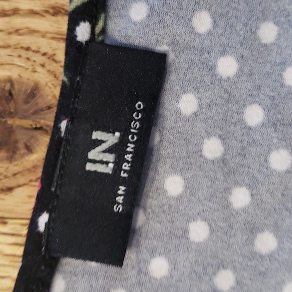 (M) I.N. San Francisco Soft Floral Print Wrap Top Statement Sleeves Ruffle Trim - Picture 3 of 9